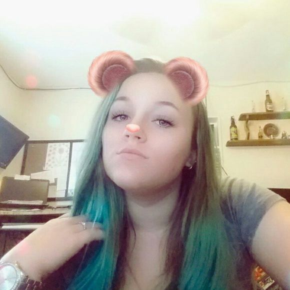 Meet your Posher, Kimberly - Picture 1 of 1